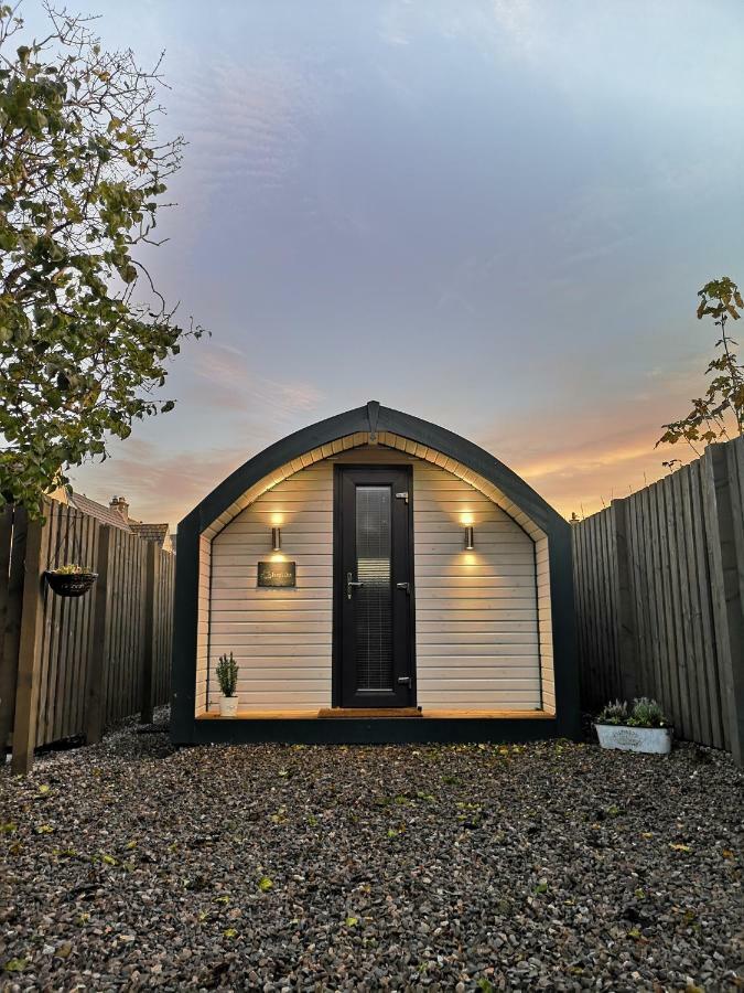 Foxy's Den Dornoch Villa Buitenkant foto